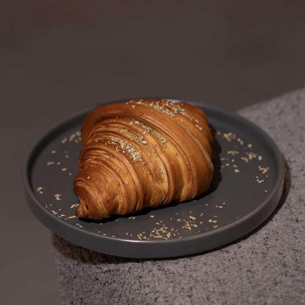 Zaatar Croissant